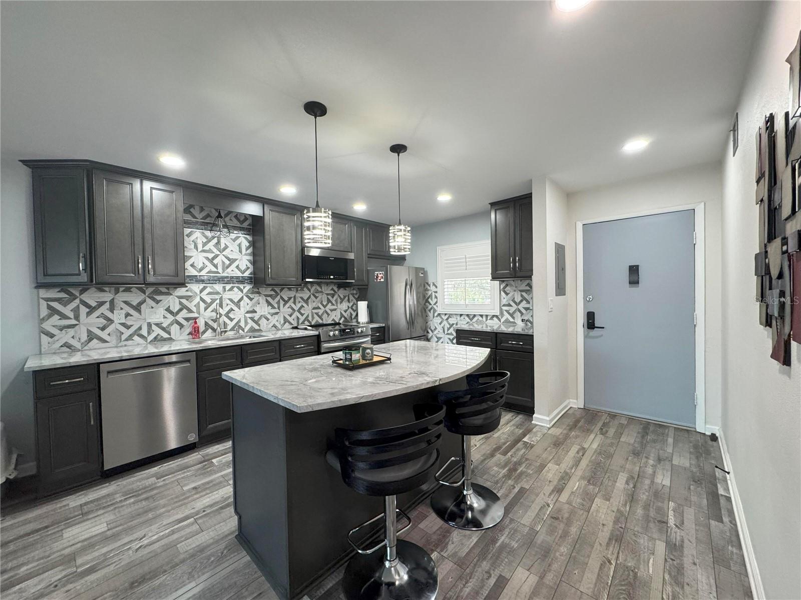 11485 Oakhurst Unit -211, Largo, FL 33774