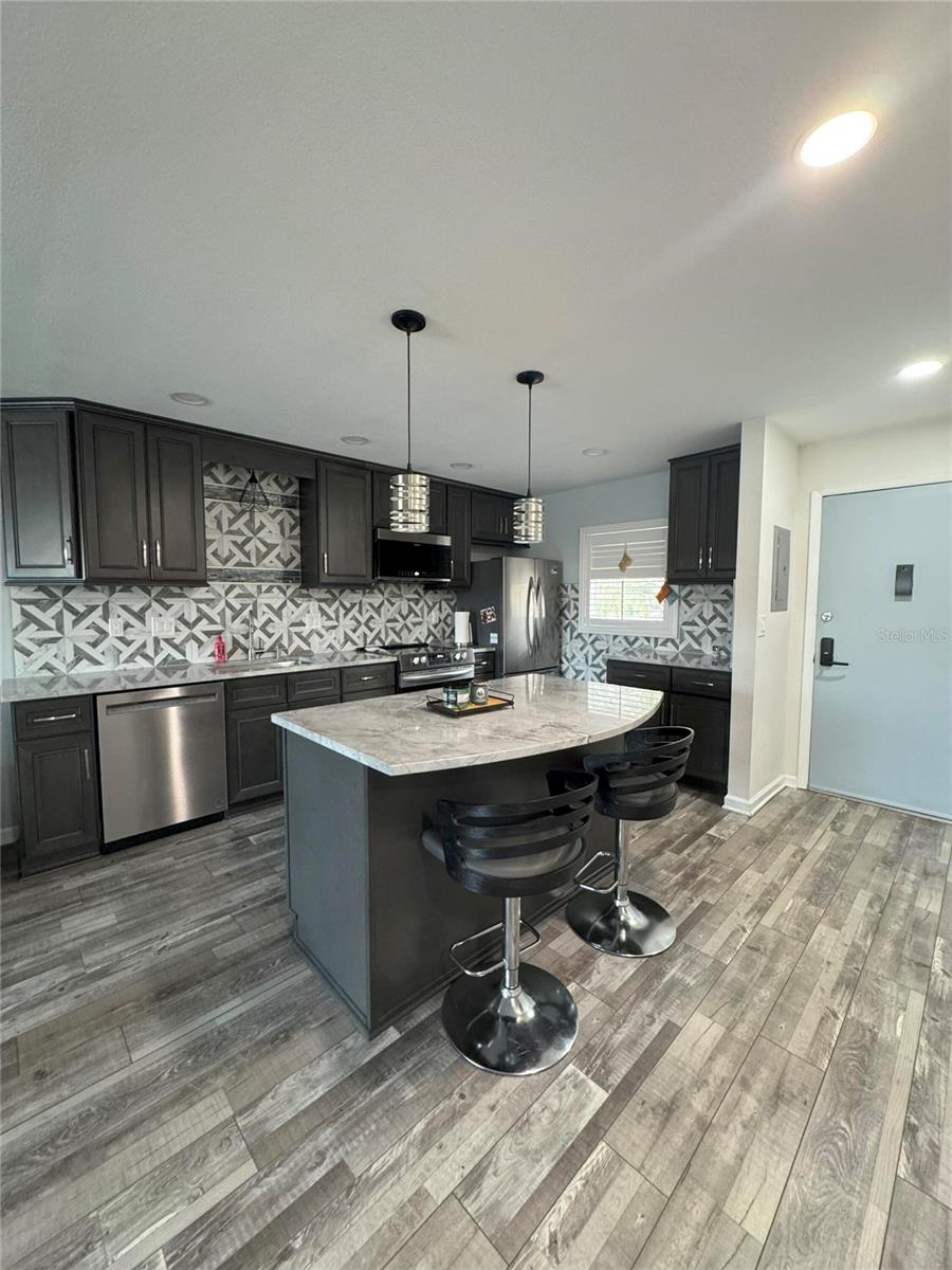 11485 Oakhurst Unit -211, Largo, FL 33774