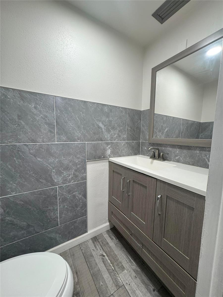 11485 Oakhurst Unit -211, Largo, FL 33774