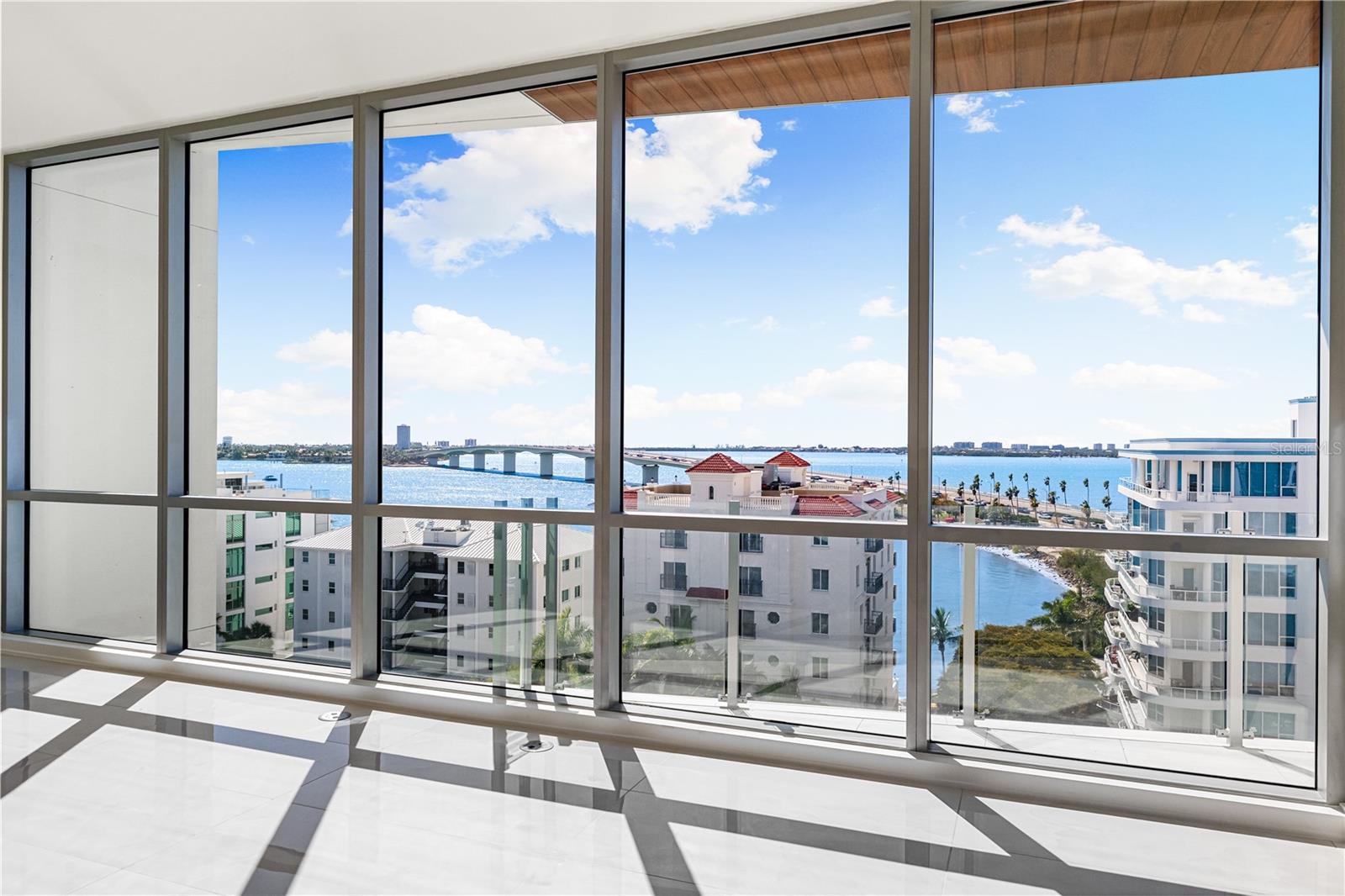 111 Golden Gate Unit 701, Sarasota, FL 34236