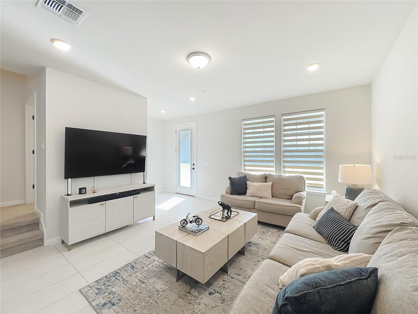 10976 Leafshore, Orlando, FL 32829