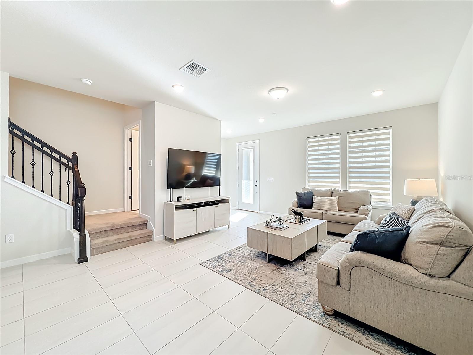 10976 Leafshore, Orlando, FL 32829
