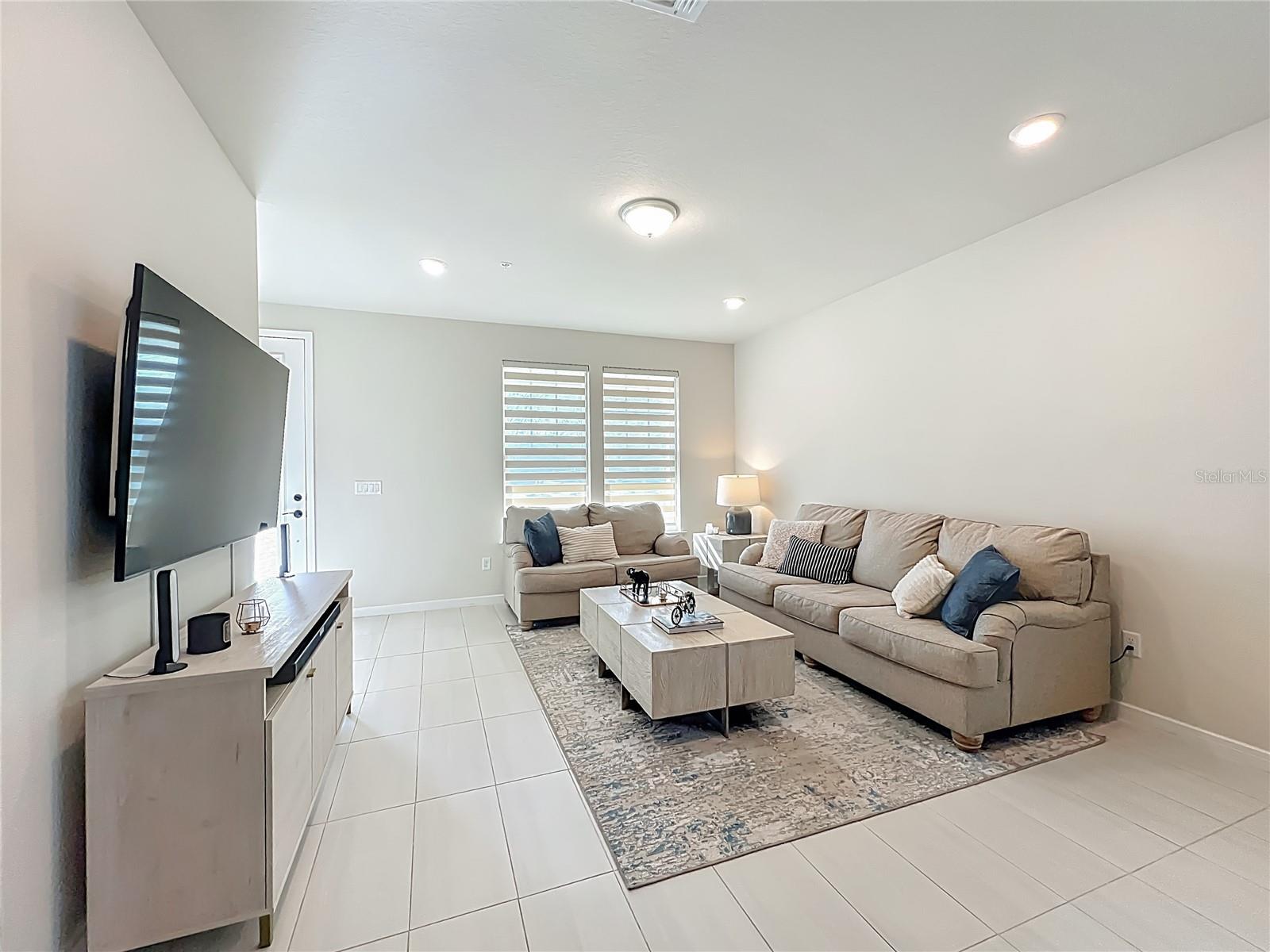 10976 Leafshore, Orlando, FL 32829