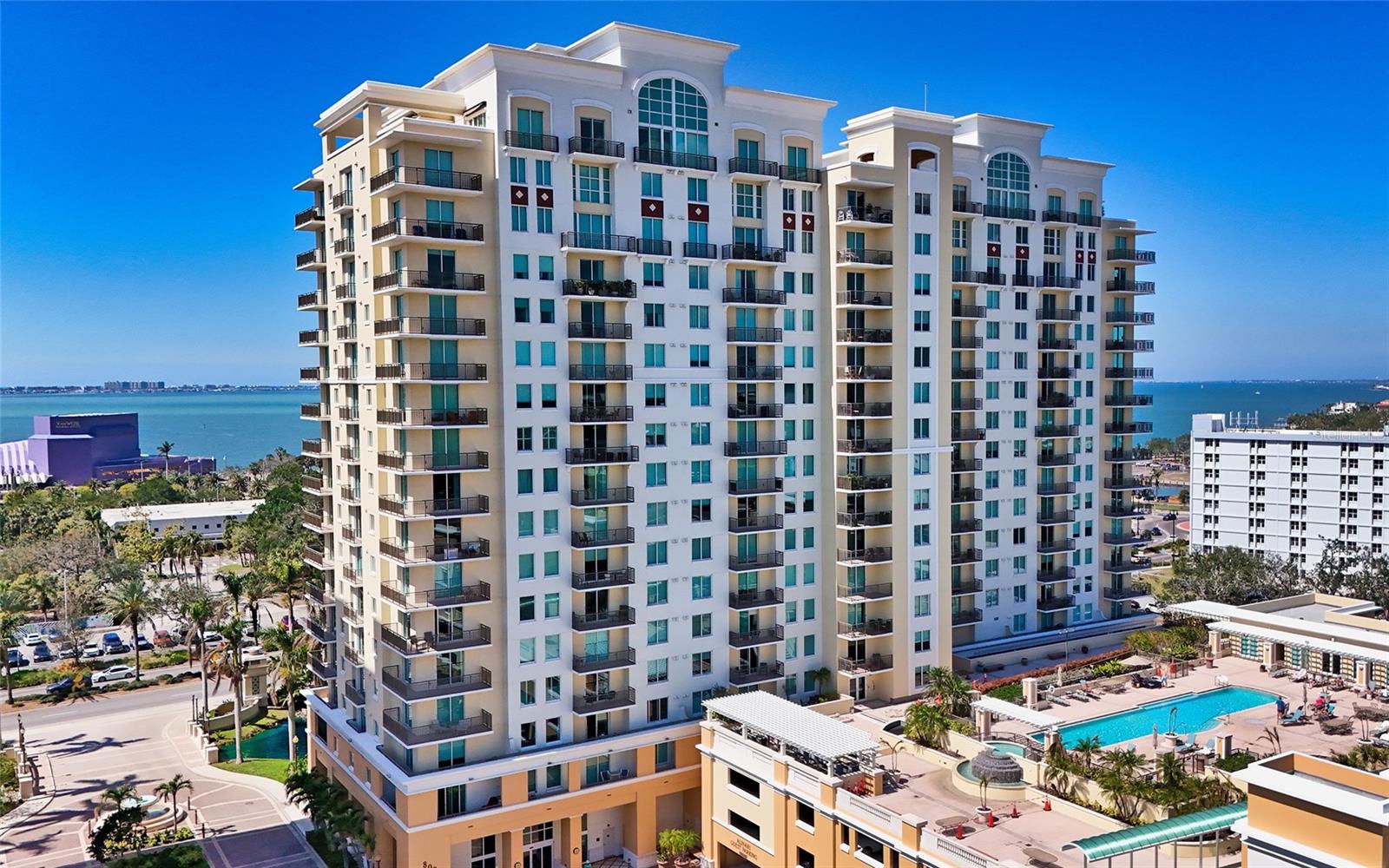 800 Tamiami Unit 312, Sarasota, FL 34236