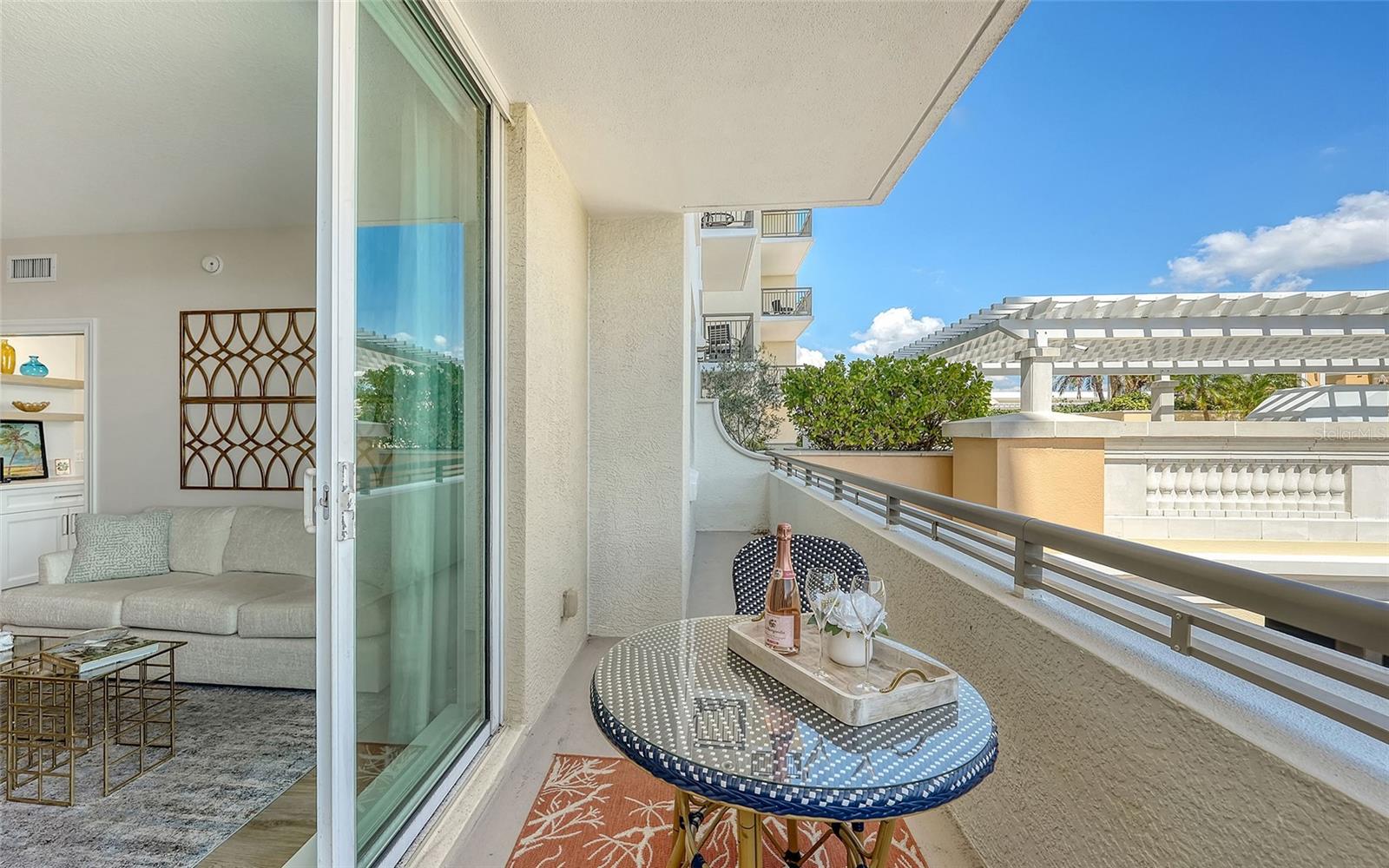 800 Tamiami Unit 312, Sarasota, FL 34236