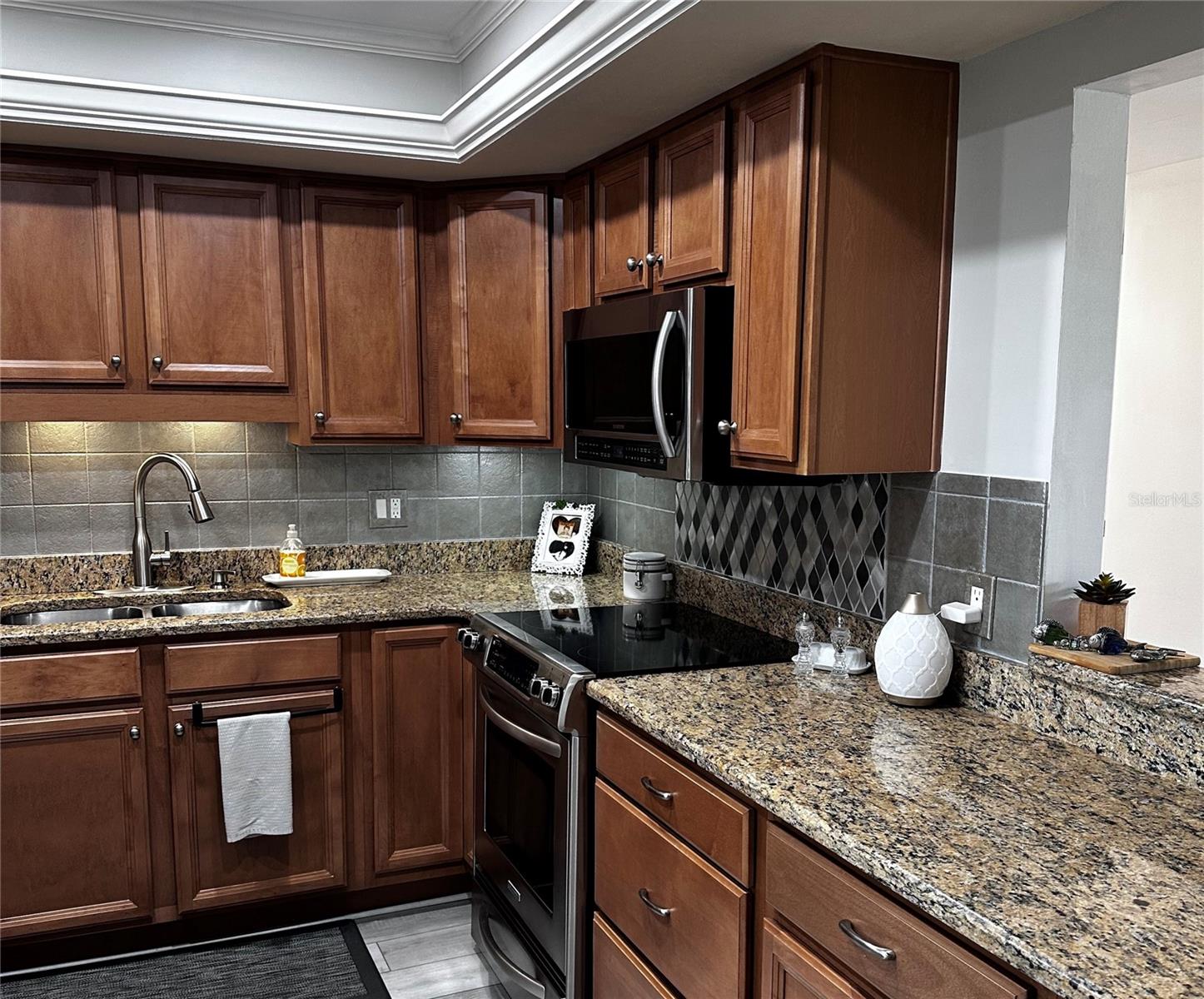 5108 Brittany Unit 204, St Petersburg, FL 33715