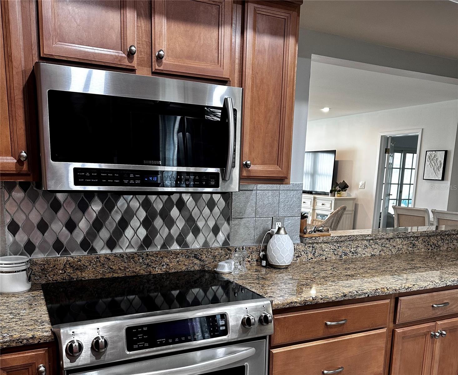 5108 Brittany Unit 204, St Petersburg, FL 33715