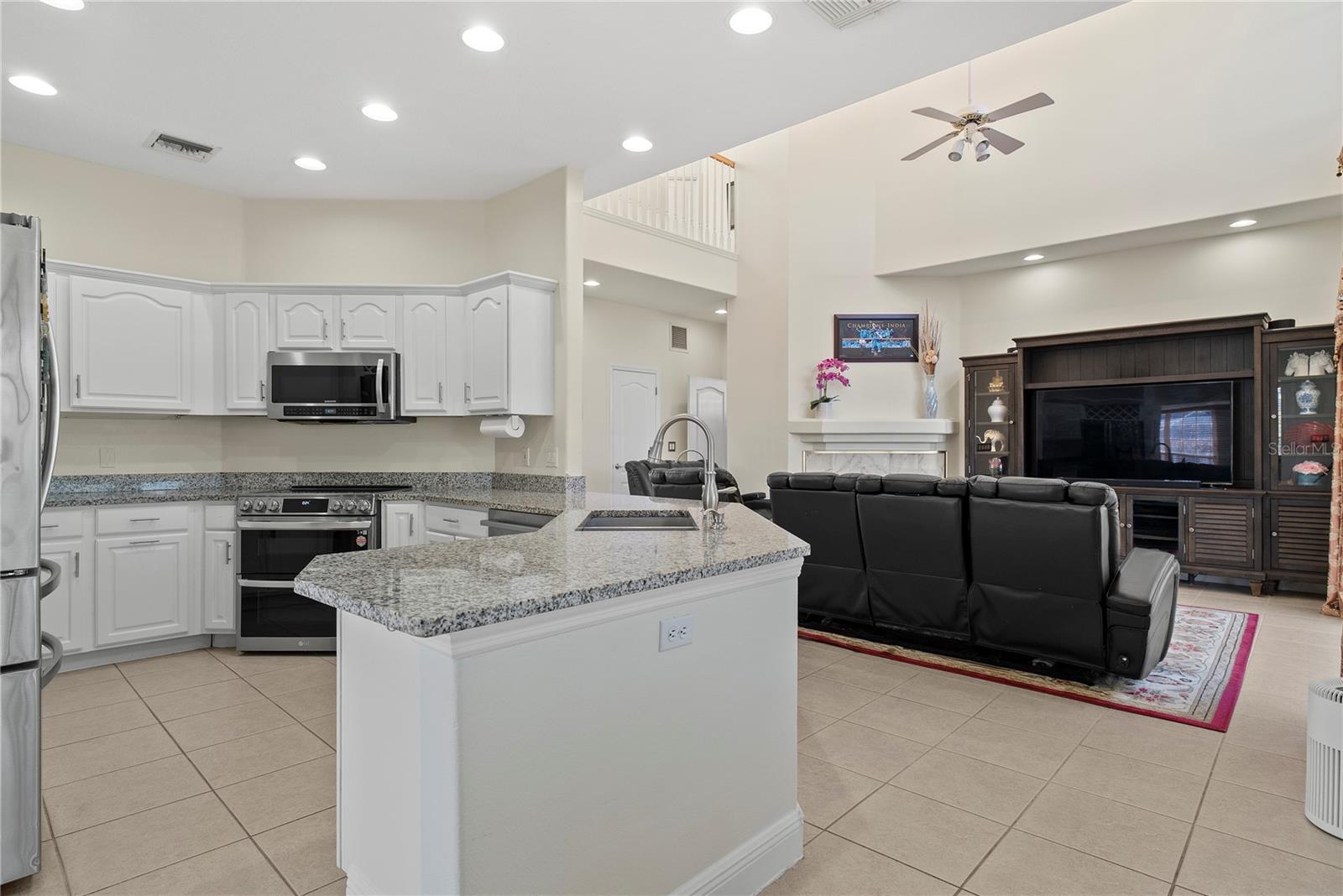 16727 Royal Palm, Groveland, FL 34736