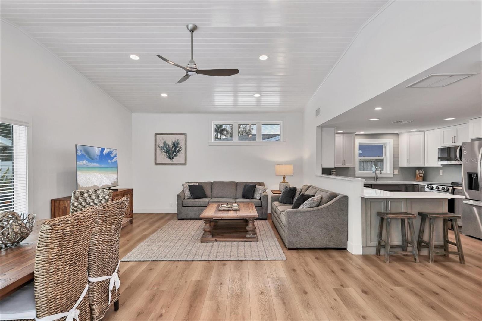 270 Gladiolus, Anna Maria, FL 34216