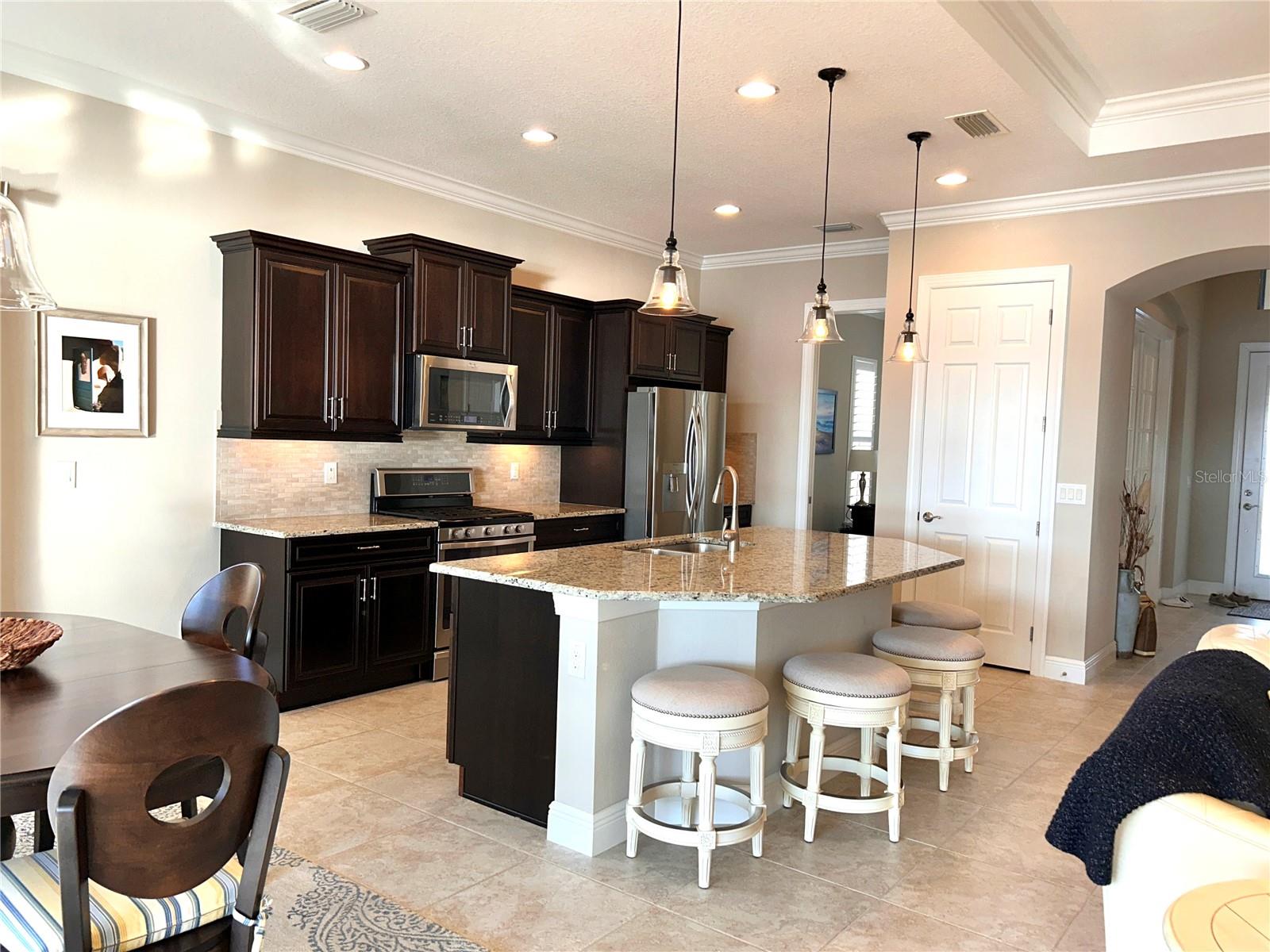 1022 Overlook, Bradenton, FL 34208