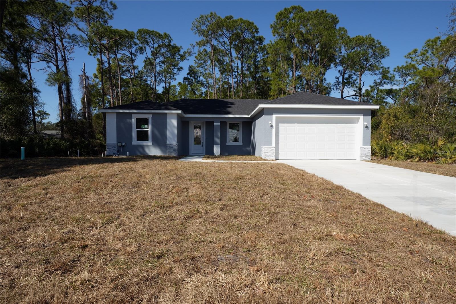1013 Aston-martin, Sebring, FL 33872