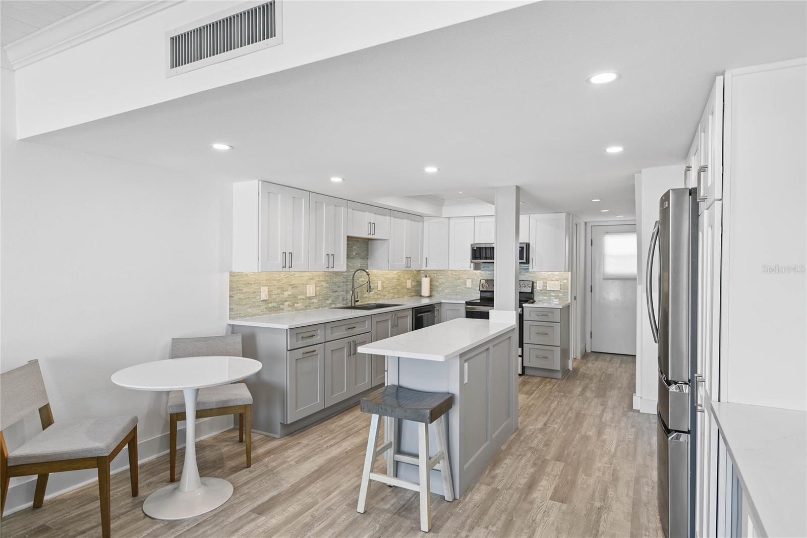 4821 Saxon Unit B-213, New Smyrna Beach, FL 32169