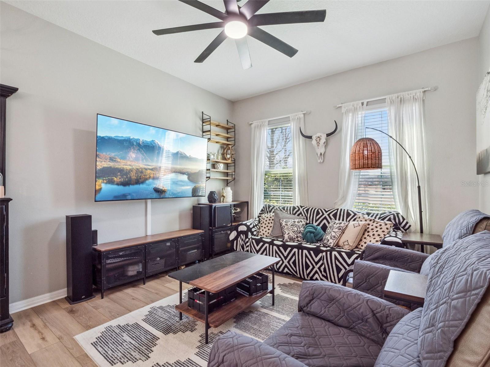 2259 White Feather, Oakland, FL 34787