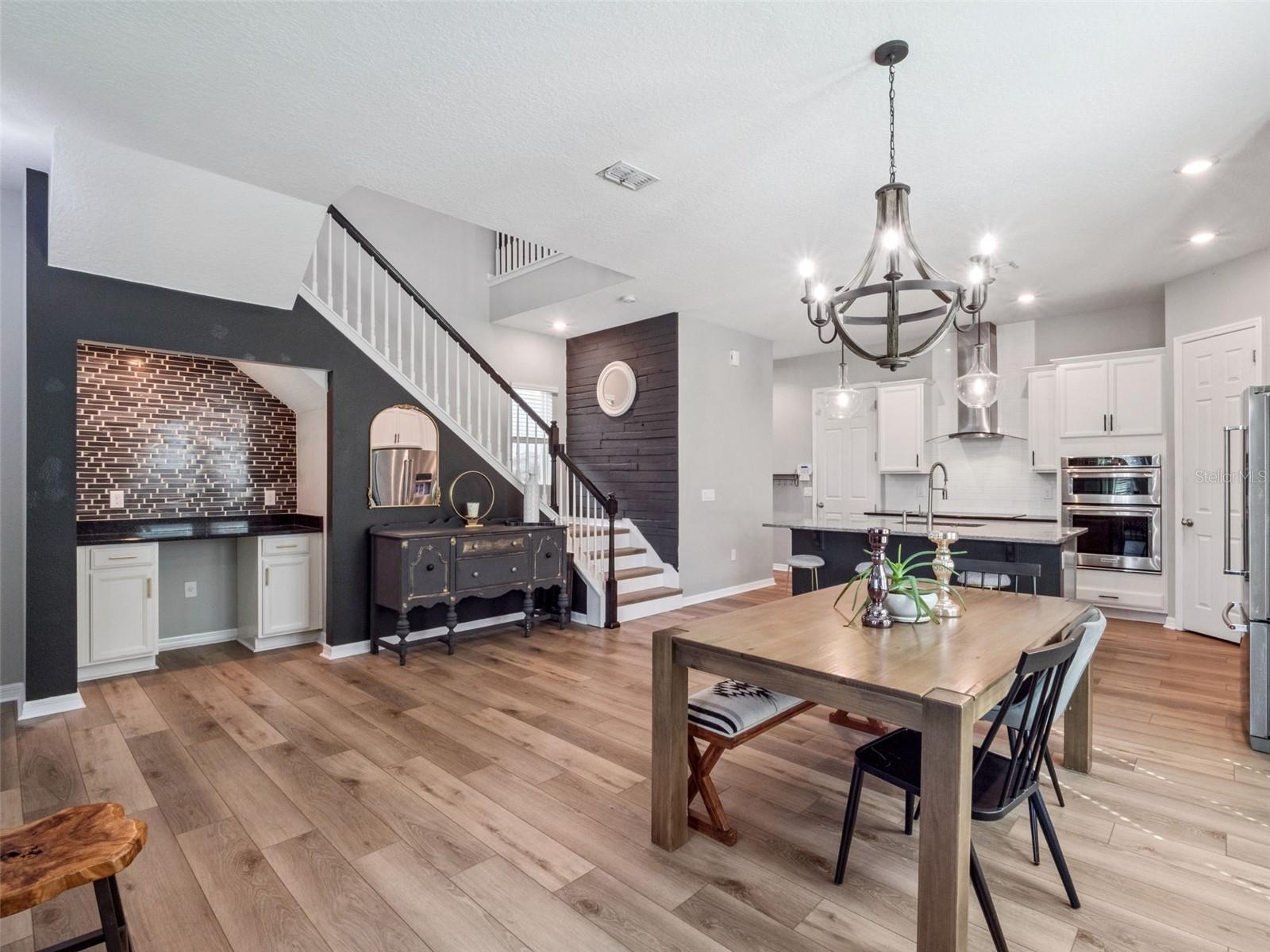 2259 White Feather, Oakland, FL 34787