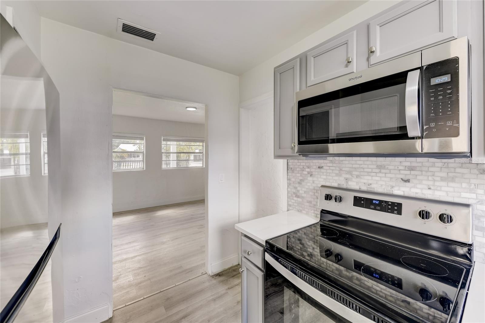 2600 Crystal Lake, Orlando, FL 32806