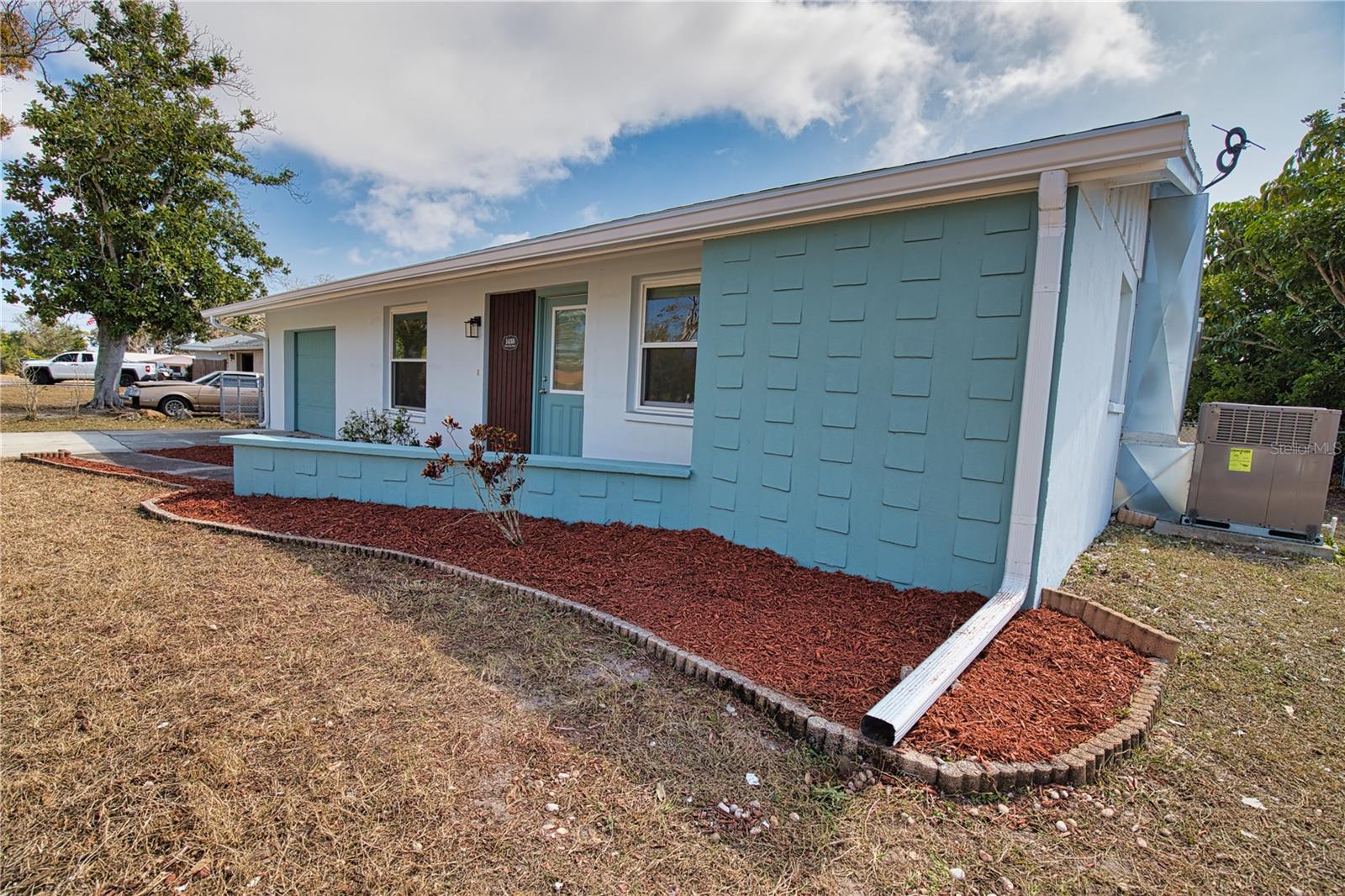 1435 Saint Clair, Englewood, FL 34223