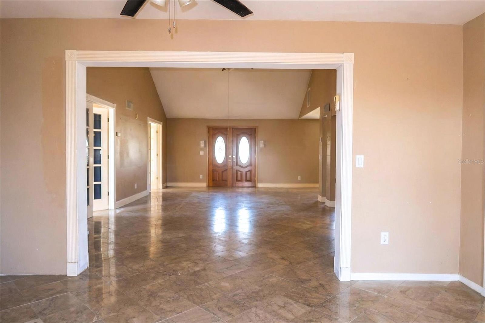303 Lagoon, Palm Harbor, FL 34683