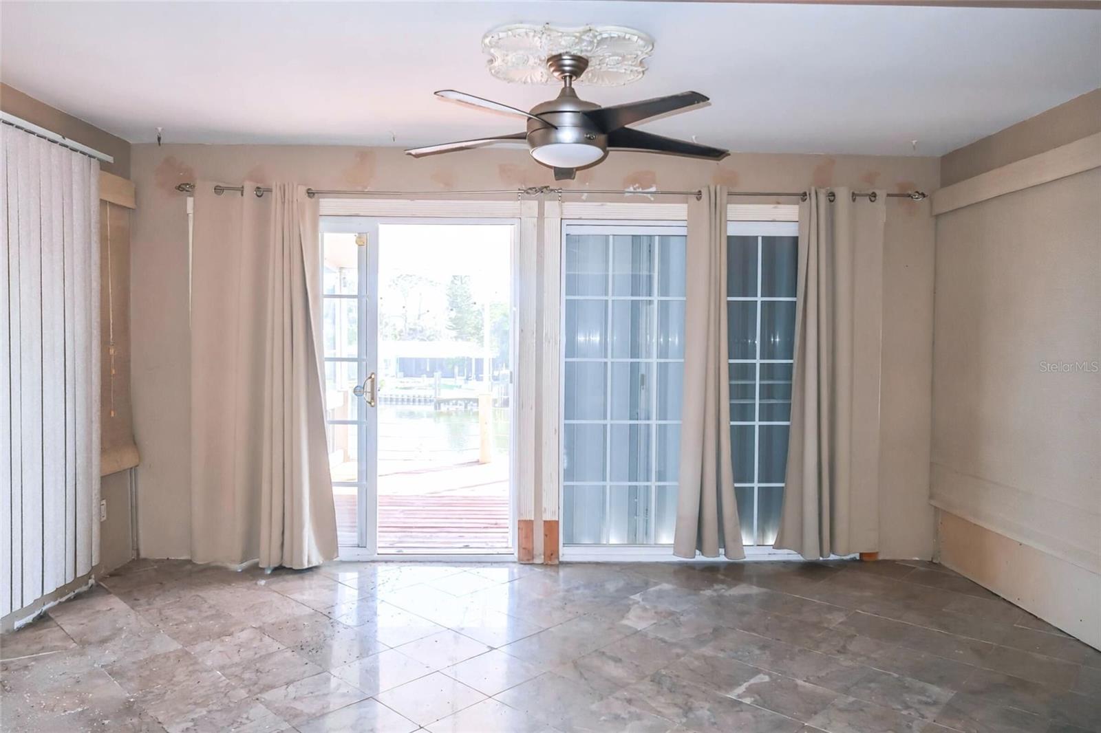 303 Lagoon, Palm Harbor, FL 34683