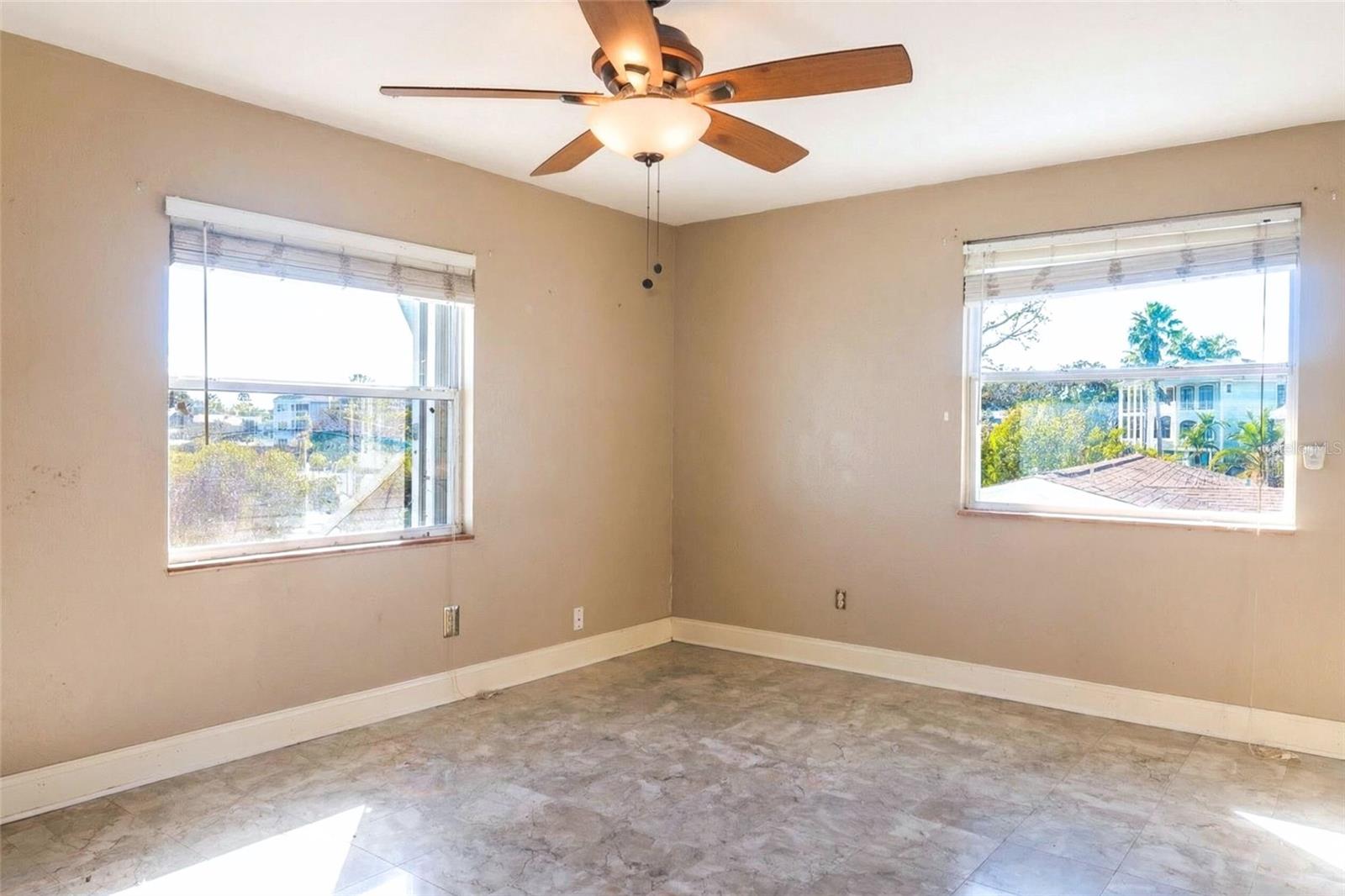 303 Lagoon, Palm Harbor, FL 34683