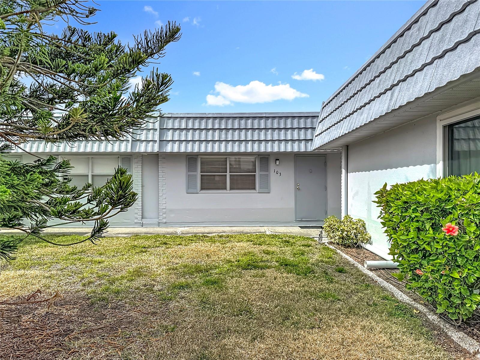 202 Bedford Unit 103, Sun City Center, FL 33573