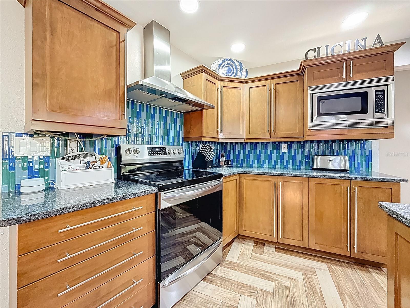 50 Willowood, Oldsmar, FL 34677