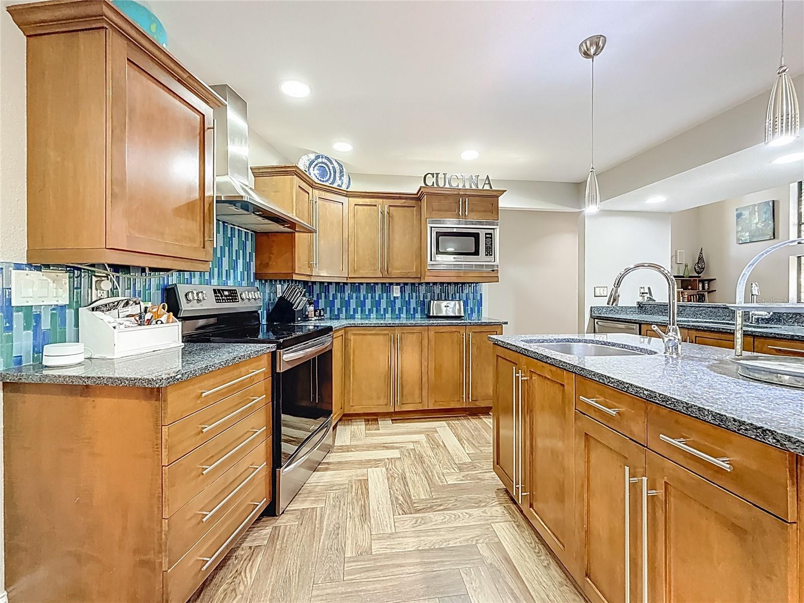 50 Willowood, Oldsmar, FL 34677