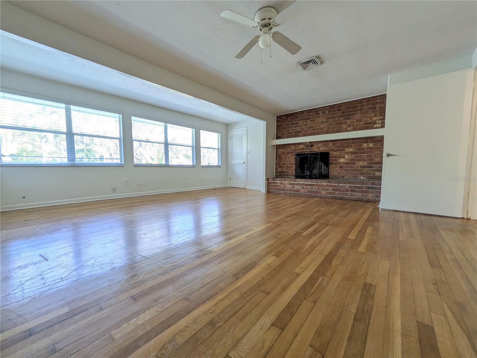 4554 Cooper, Sarasota, FL 34232