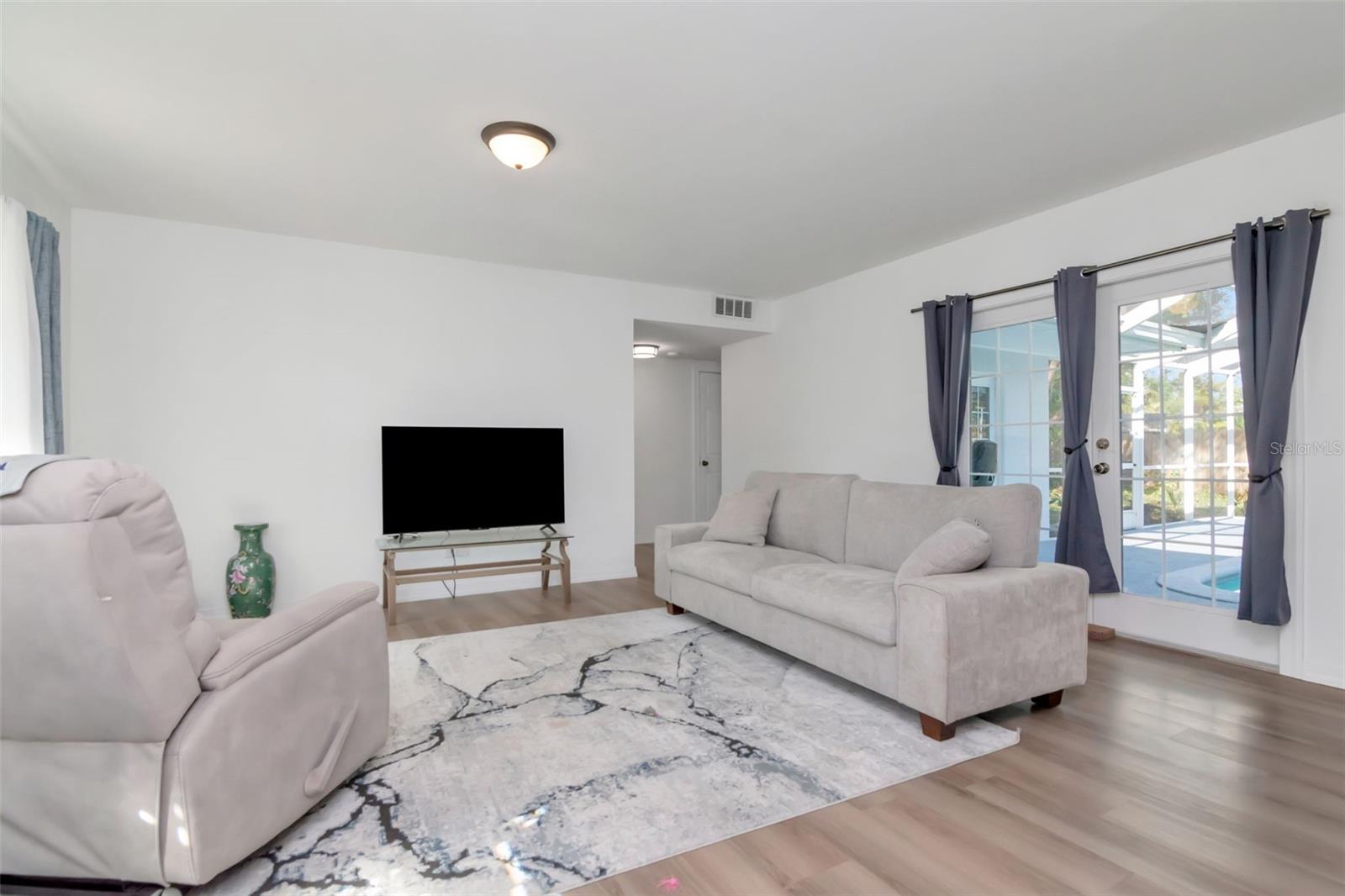 347 Country Club, Oldsmar, FL 34677