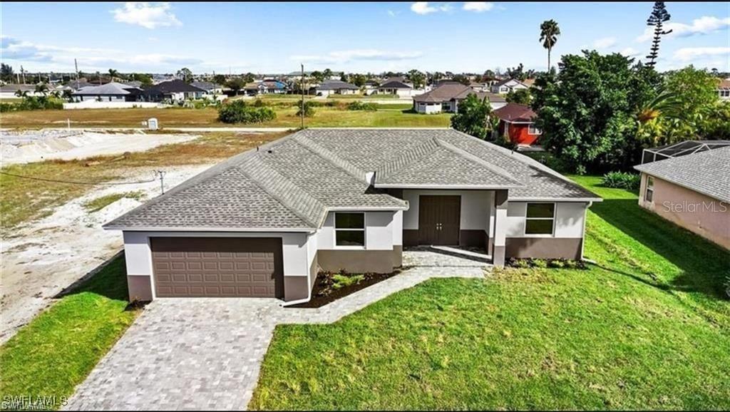 925 9th, Cape Coral, FL 33993