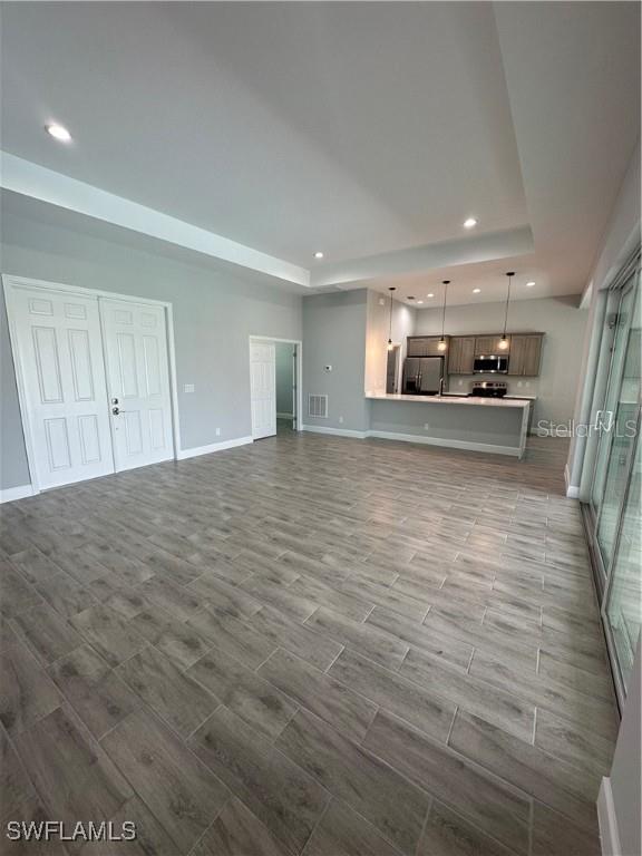 925 9th, Cape Coral, FL 33993