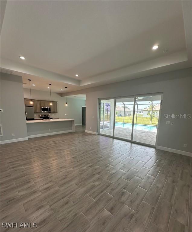 925 9th, Cape Coral, FL 33993