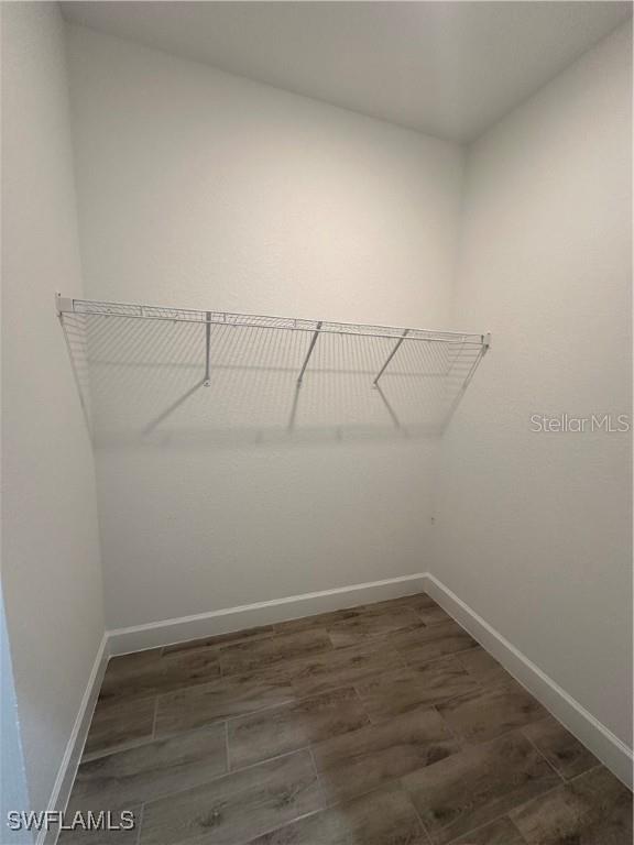 925 9th, Cape Coral, FL 33993