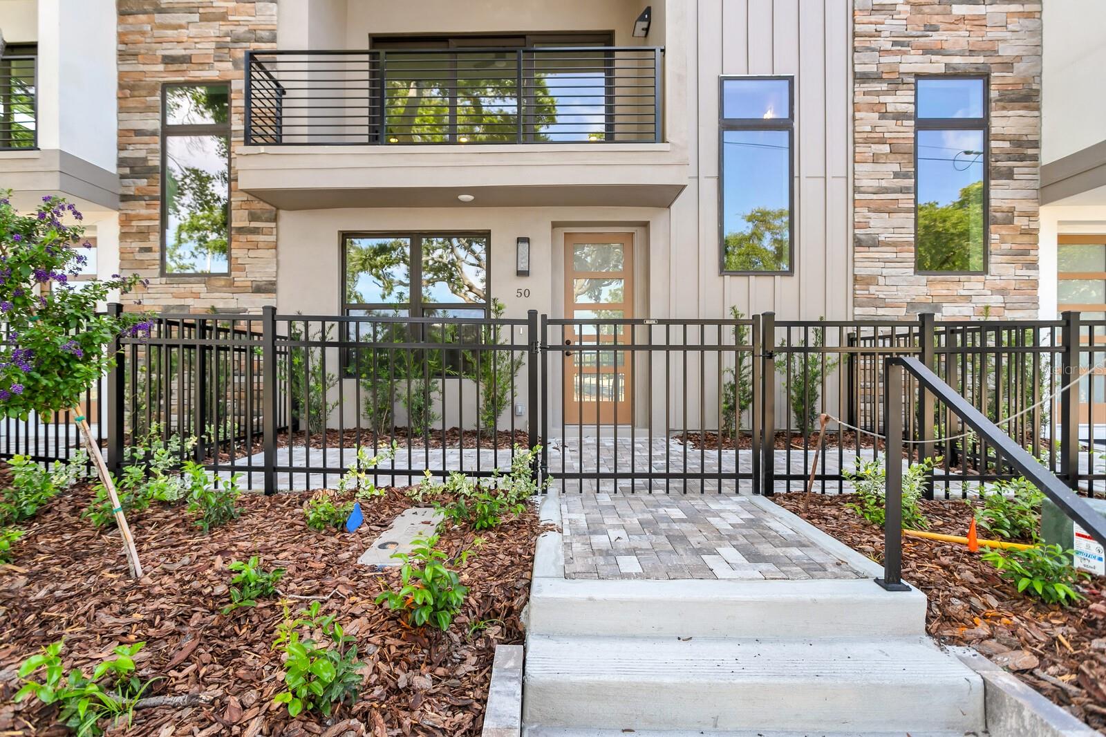 50 64th, St Petersburg, FL 33707
