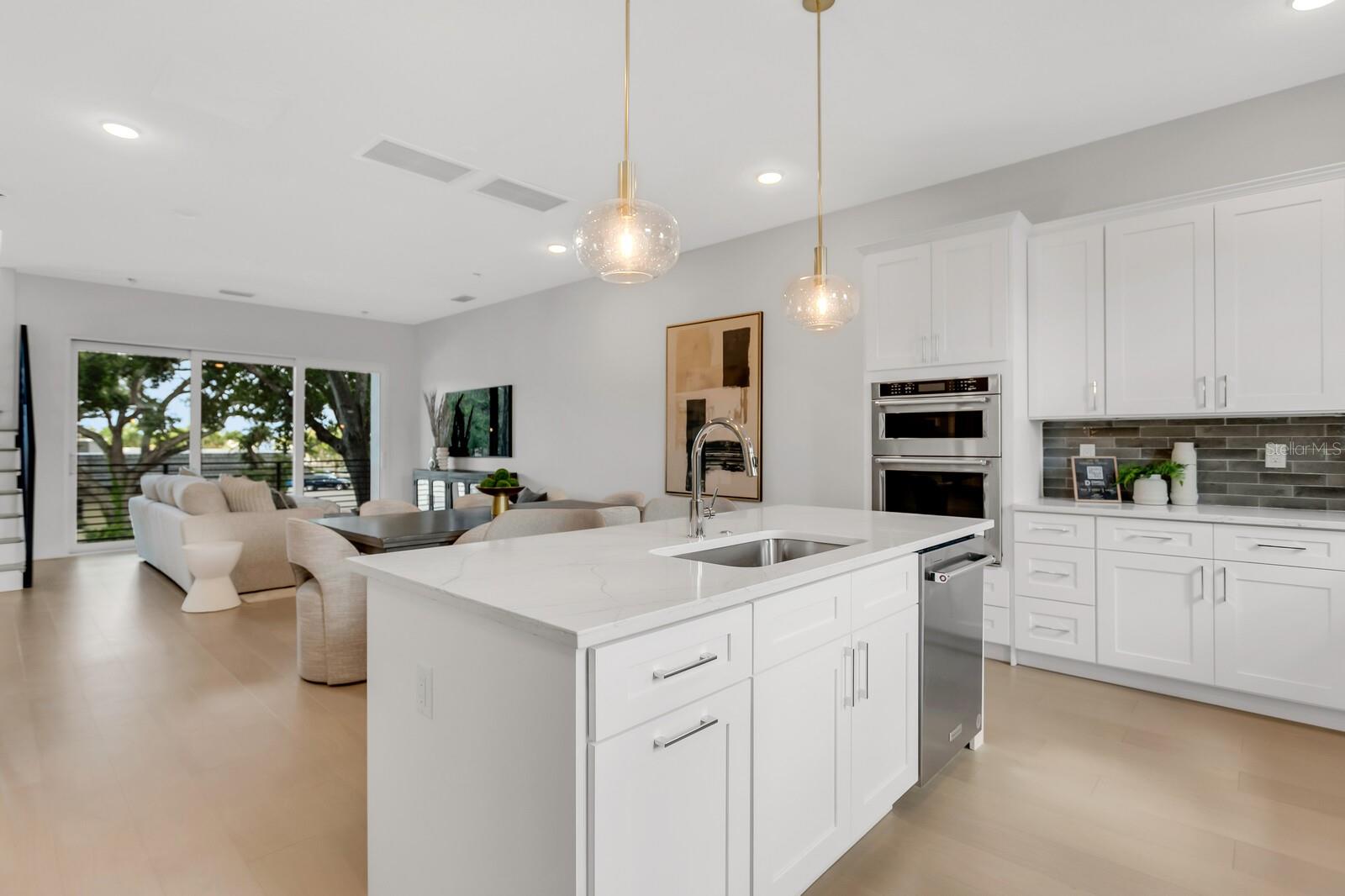 50 64th, St Petersburg, FL 33707