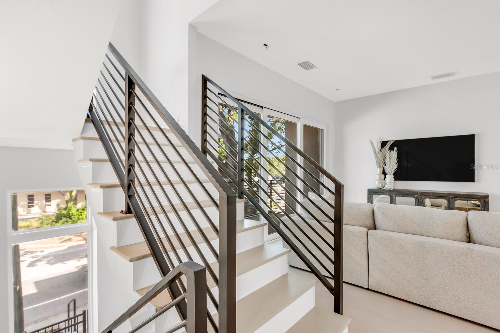50 64th, St Petersburg, FL 33707