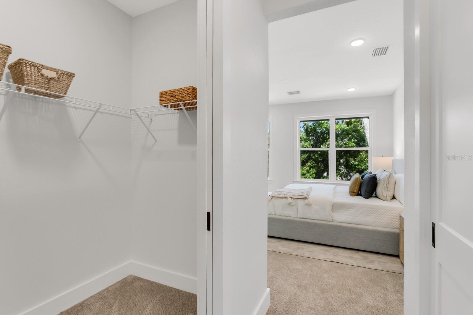 50 64th, St Petersburg, FL 33707