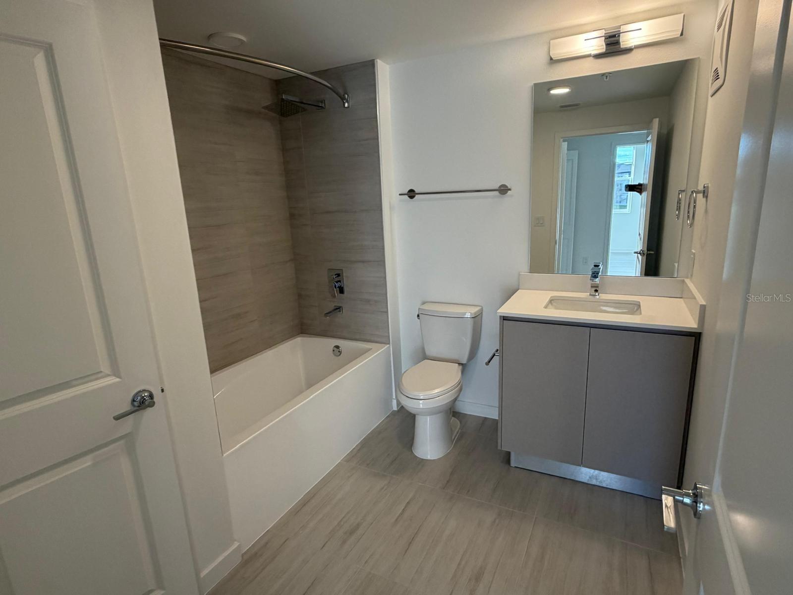 5587 Millenia Park Unit 222, Orlando, FL 32839
