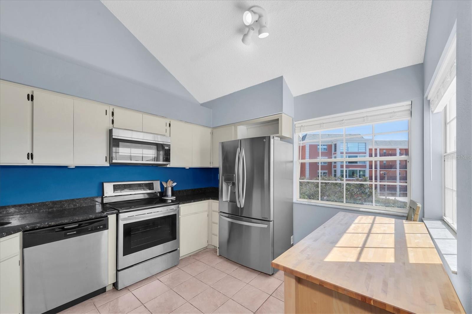 6931 Stones Throw Unit 5302, St Petersburg, FL 33710