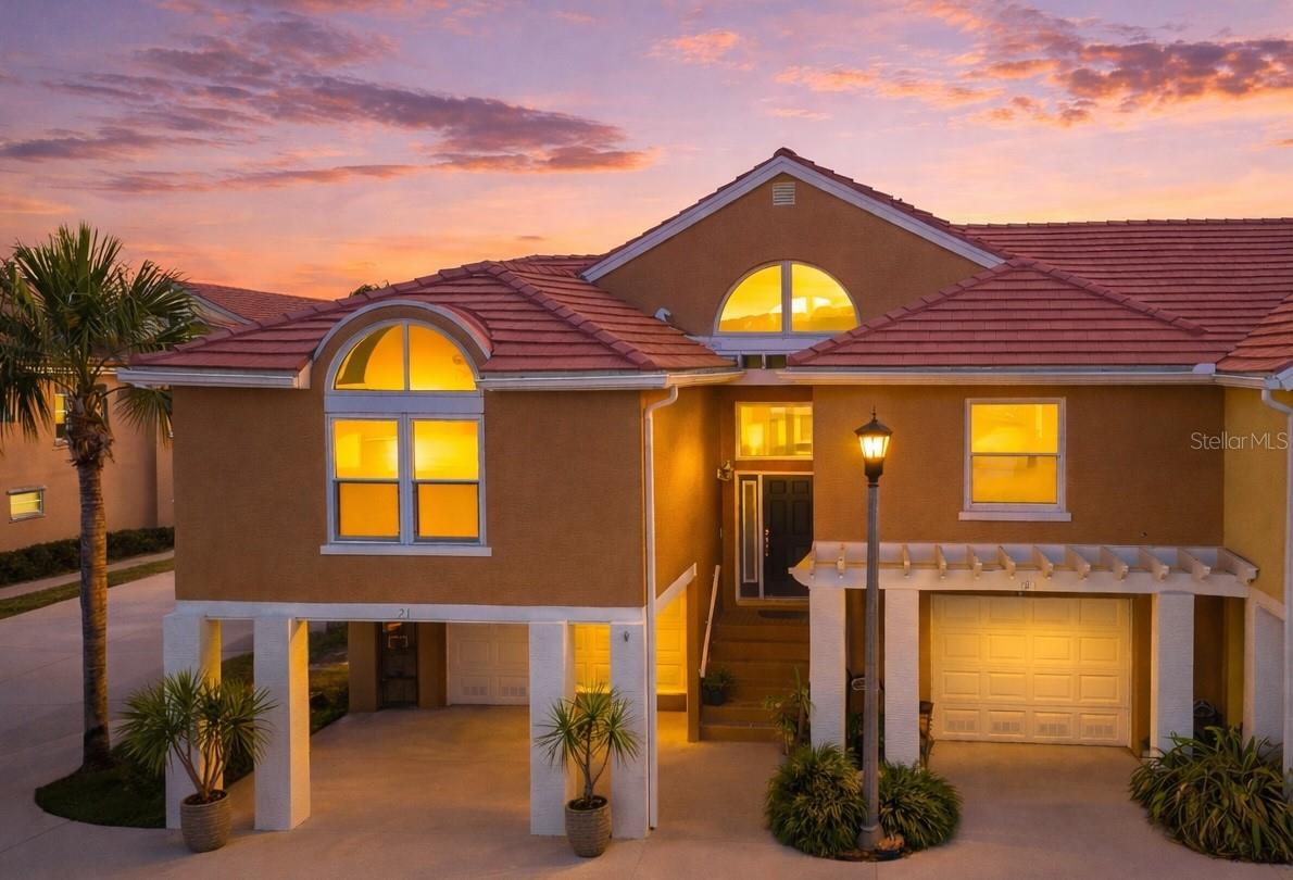 21 Crescent, St Petersburg, FL 33711