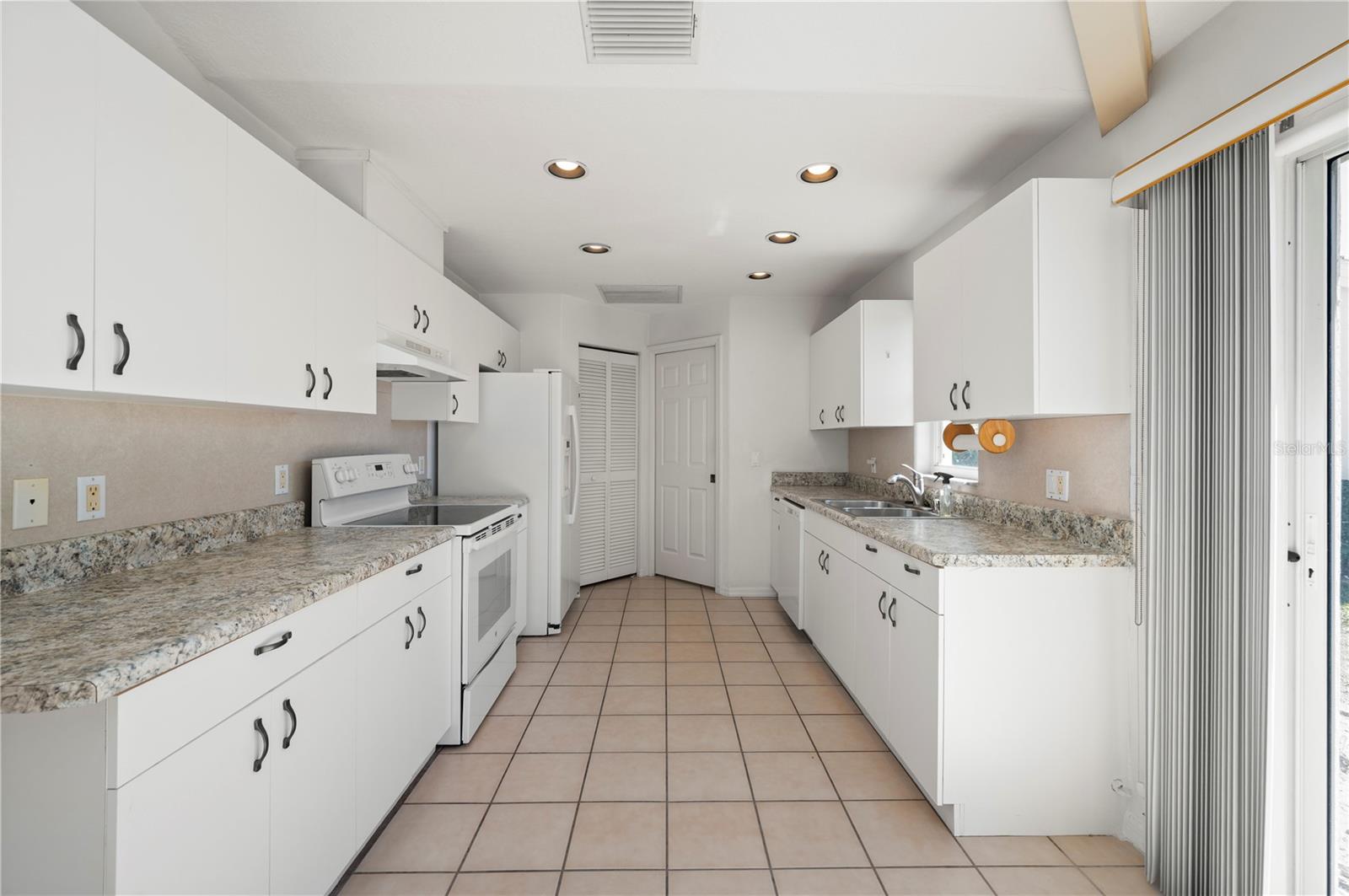 1029 Harbor Town, Venice, FL 34292