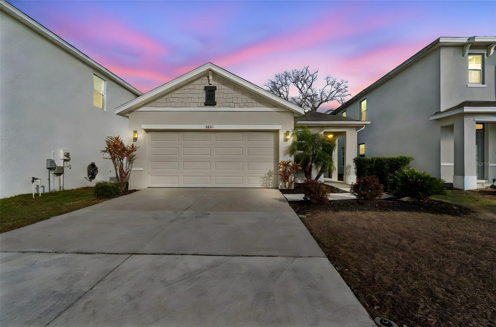 5221 Hillside Meadow, Tampa, FL 33610