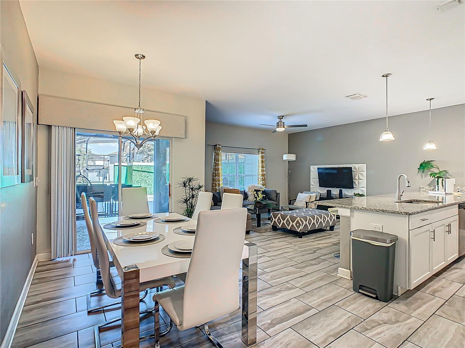 1579 Moon Valley Dr, Davenport, FL 33896