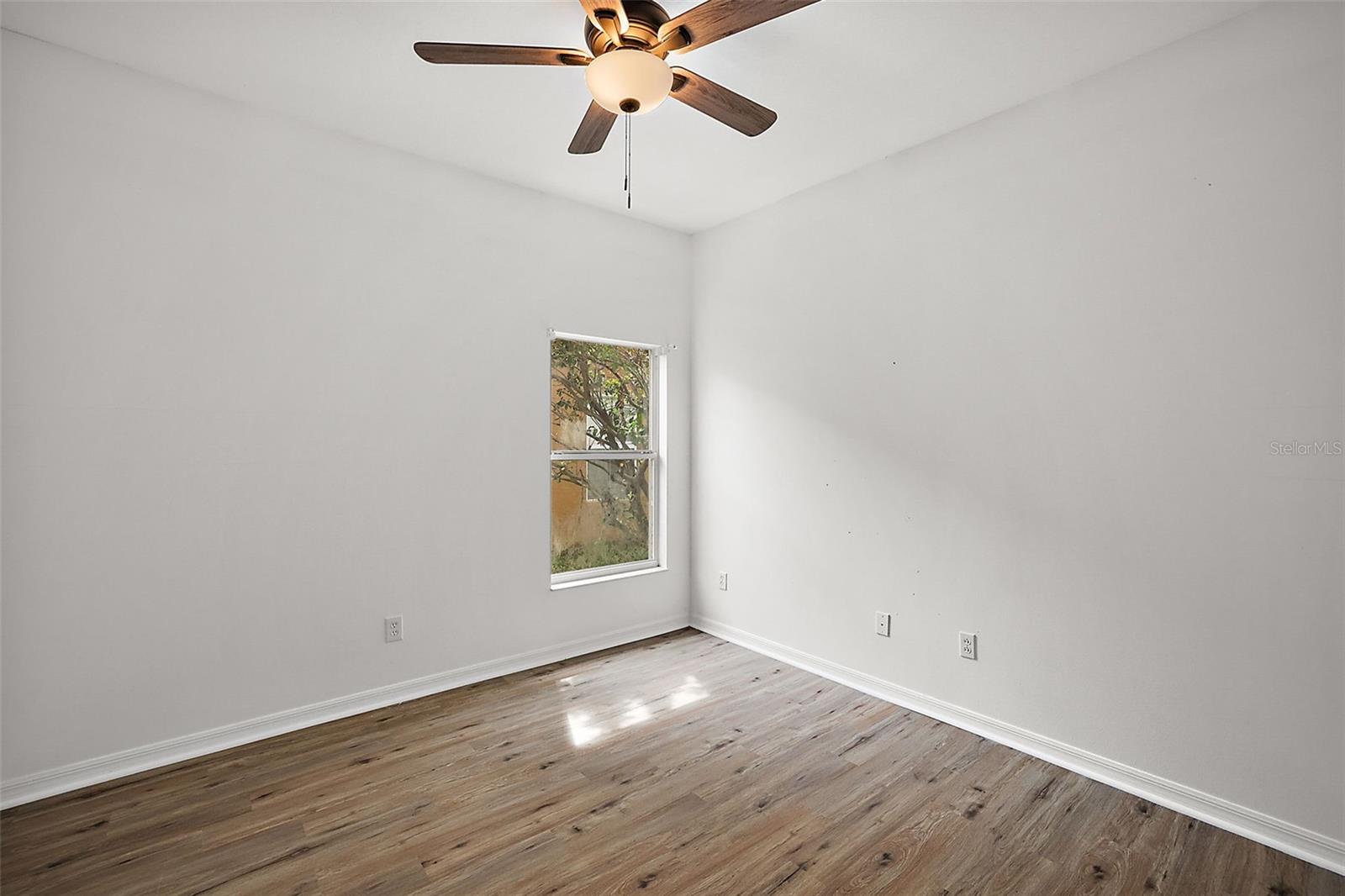 401 Grassy Key, Groveland, FL 34736