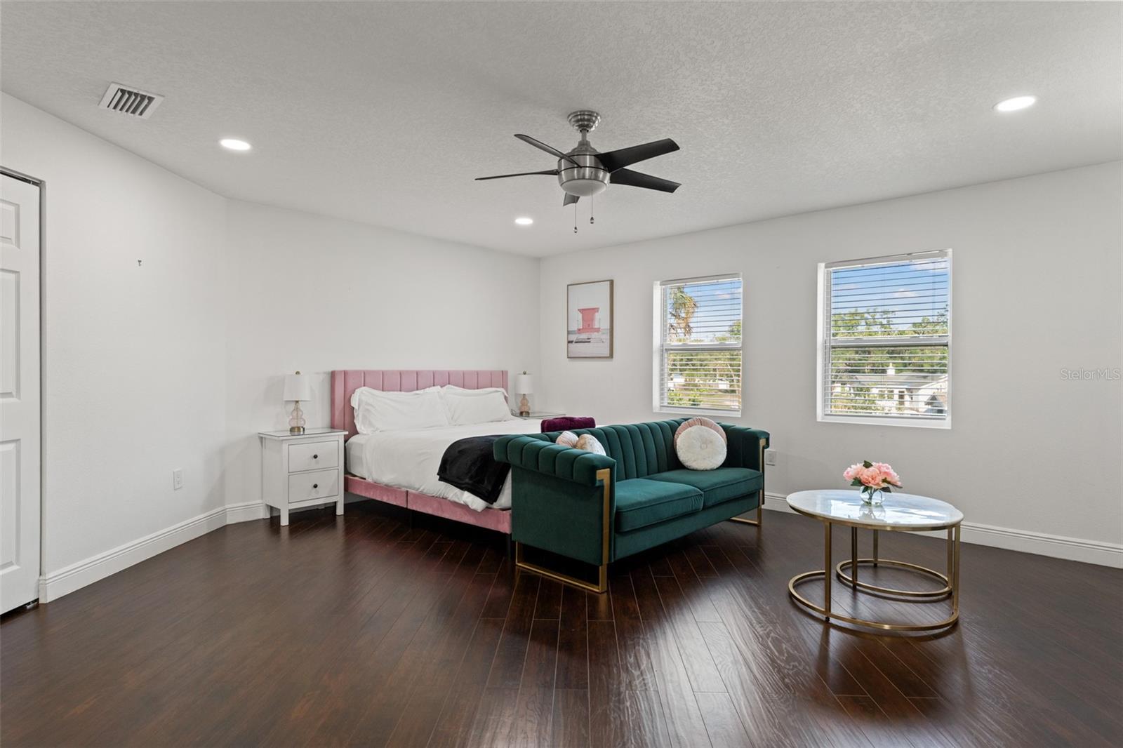 7911 Packwood, Tampa, FL 33604