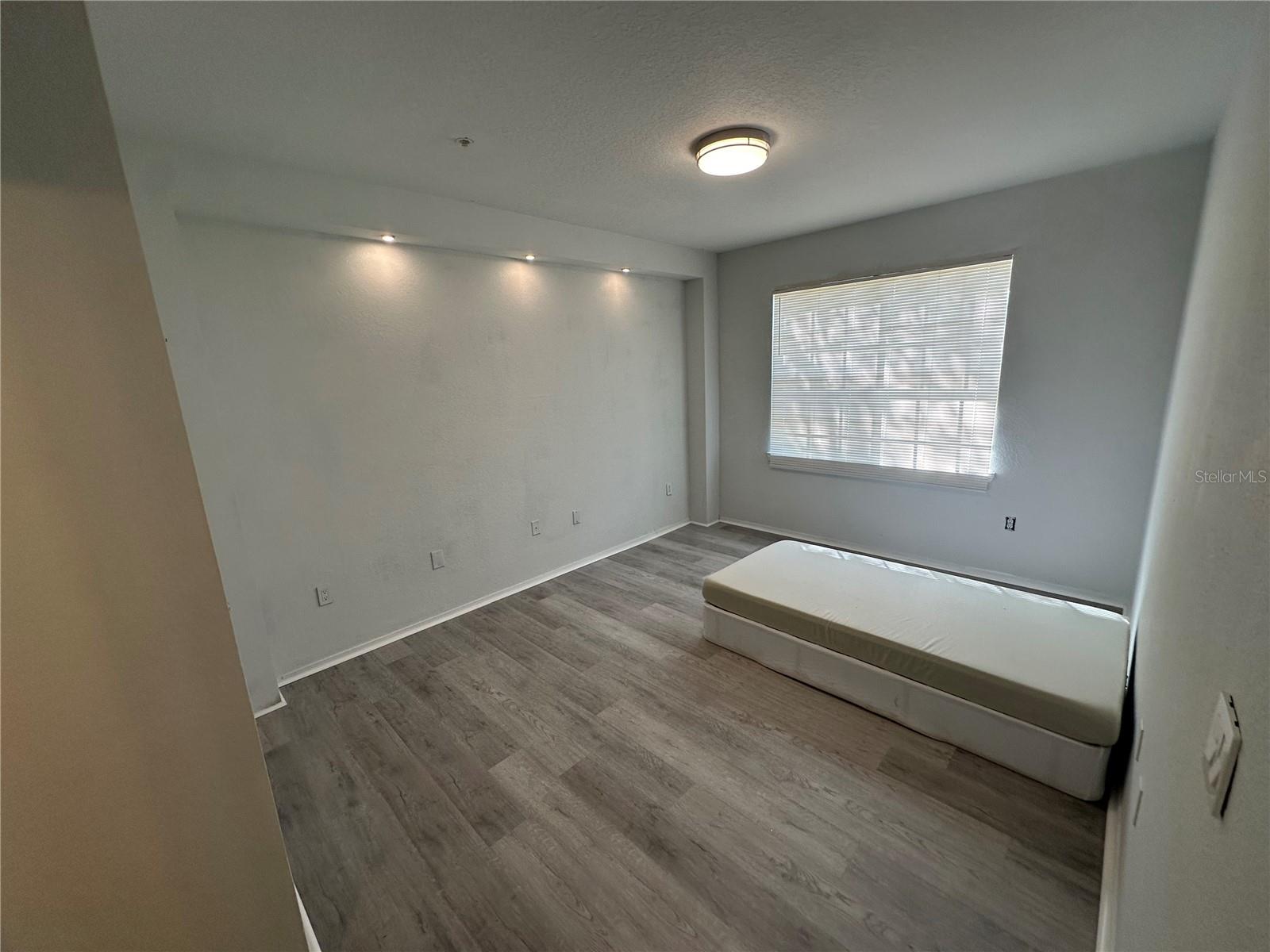 2598 Robert Trent Jones Unit 1027, Orlando, FL 32835