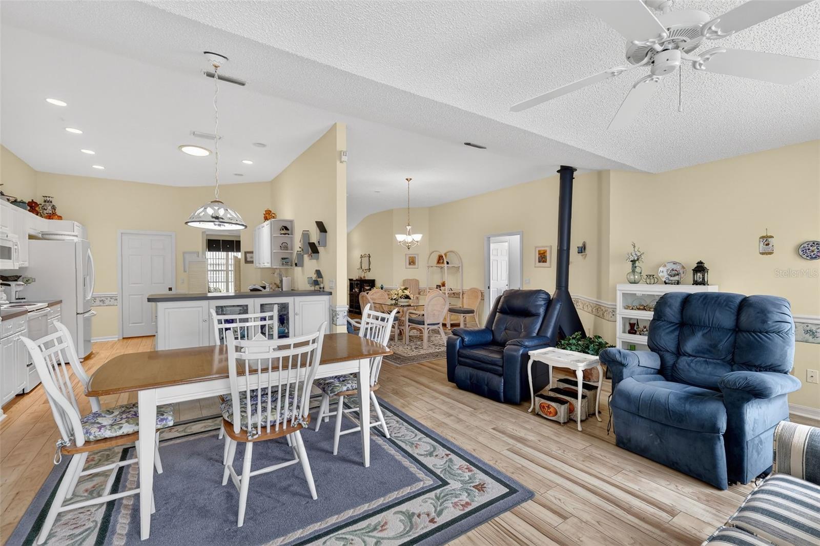 648 San Marino, The Villages, FL 32159