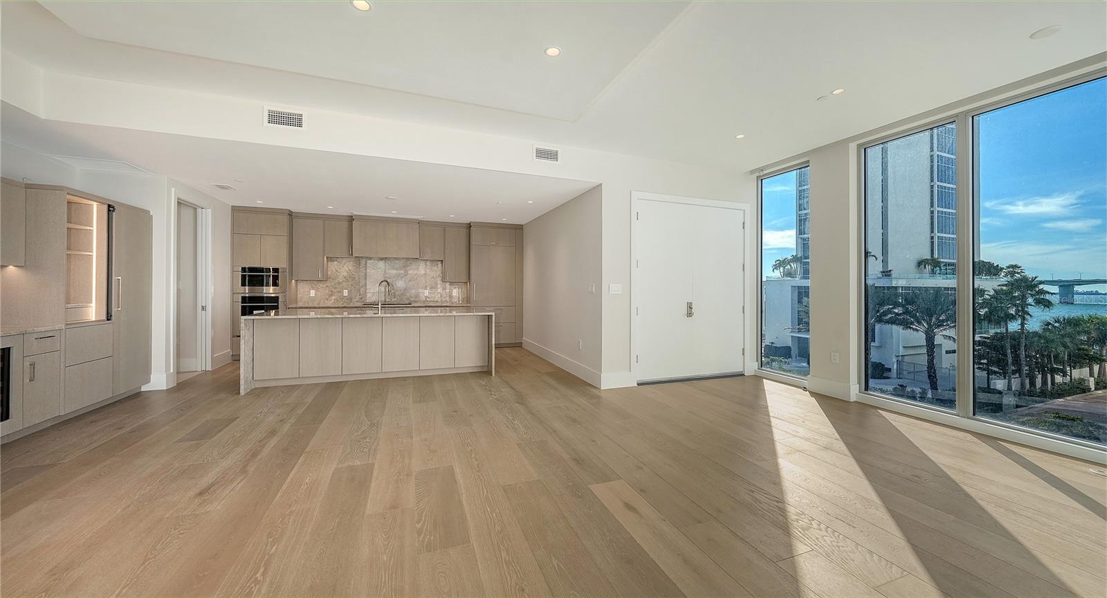 223 Golden Gate Unit 302, Sarasota, FL 34236
