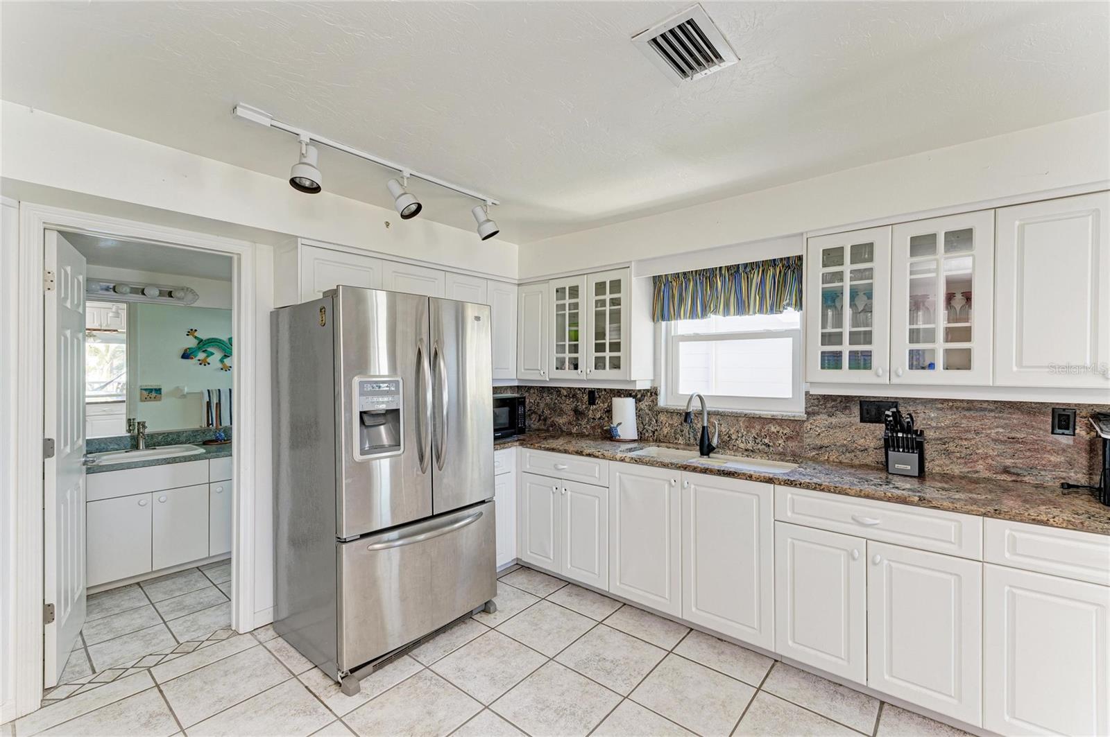 872 North Shore, Anna Maria, FL 34216