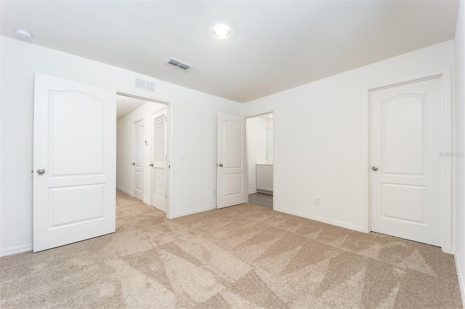 697 Poppy, Dundee, FL 33838