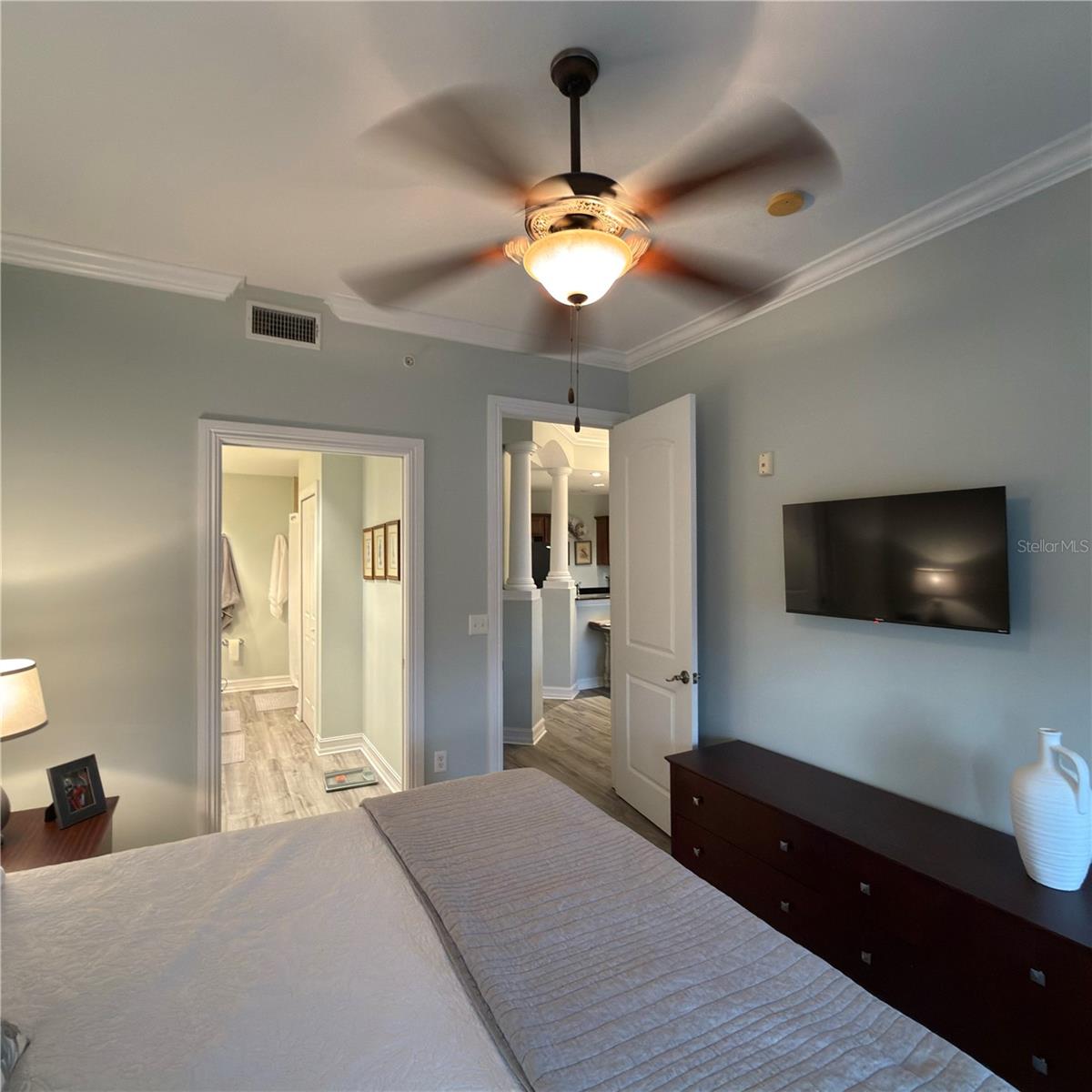 13941 Clubhouse Unit 208, Tampa, FL 33618